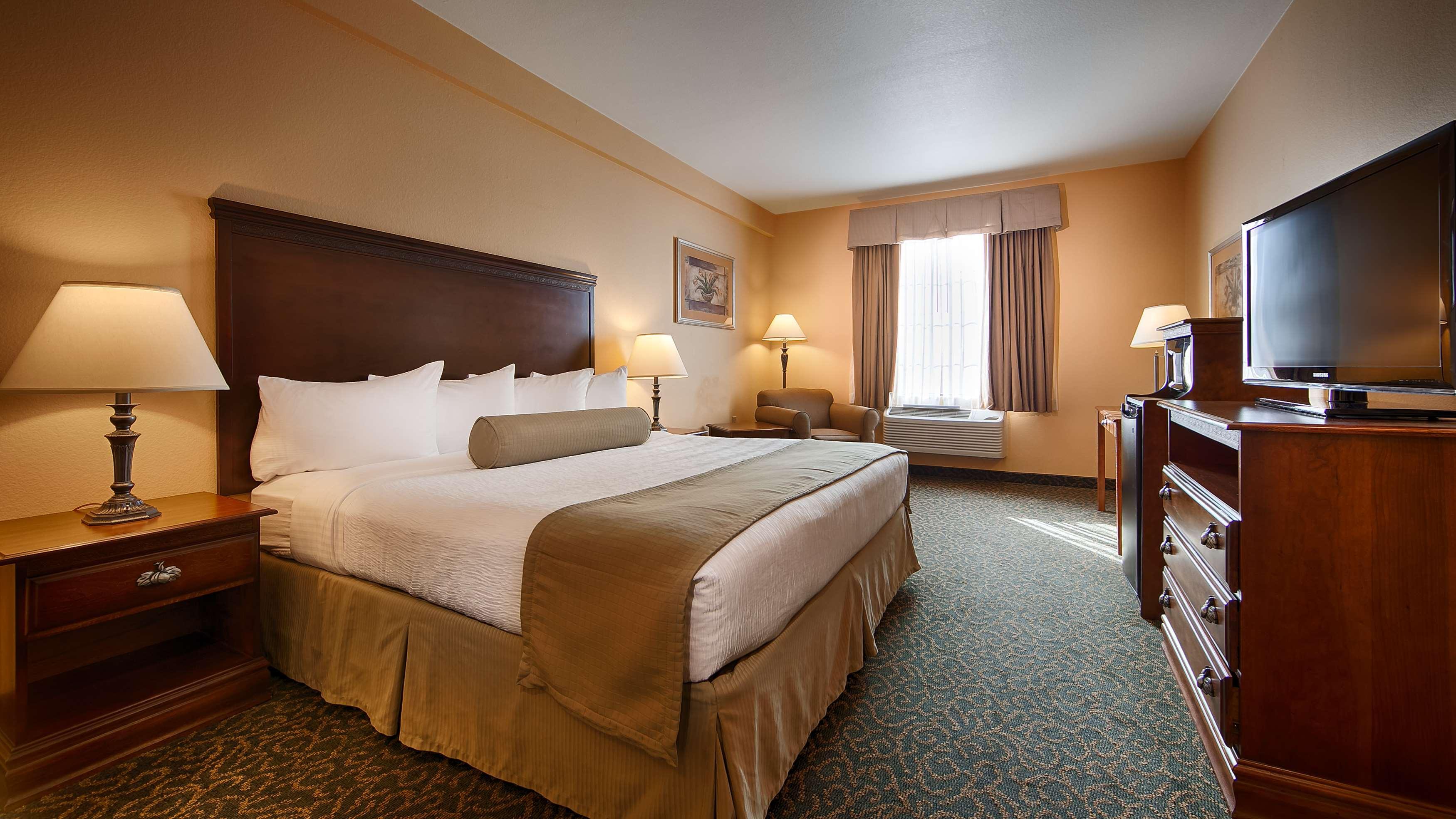 Best Western Plus Executive Hotel & Suites Sulphur Buitenkant foto