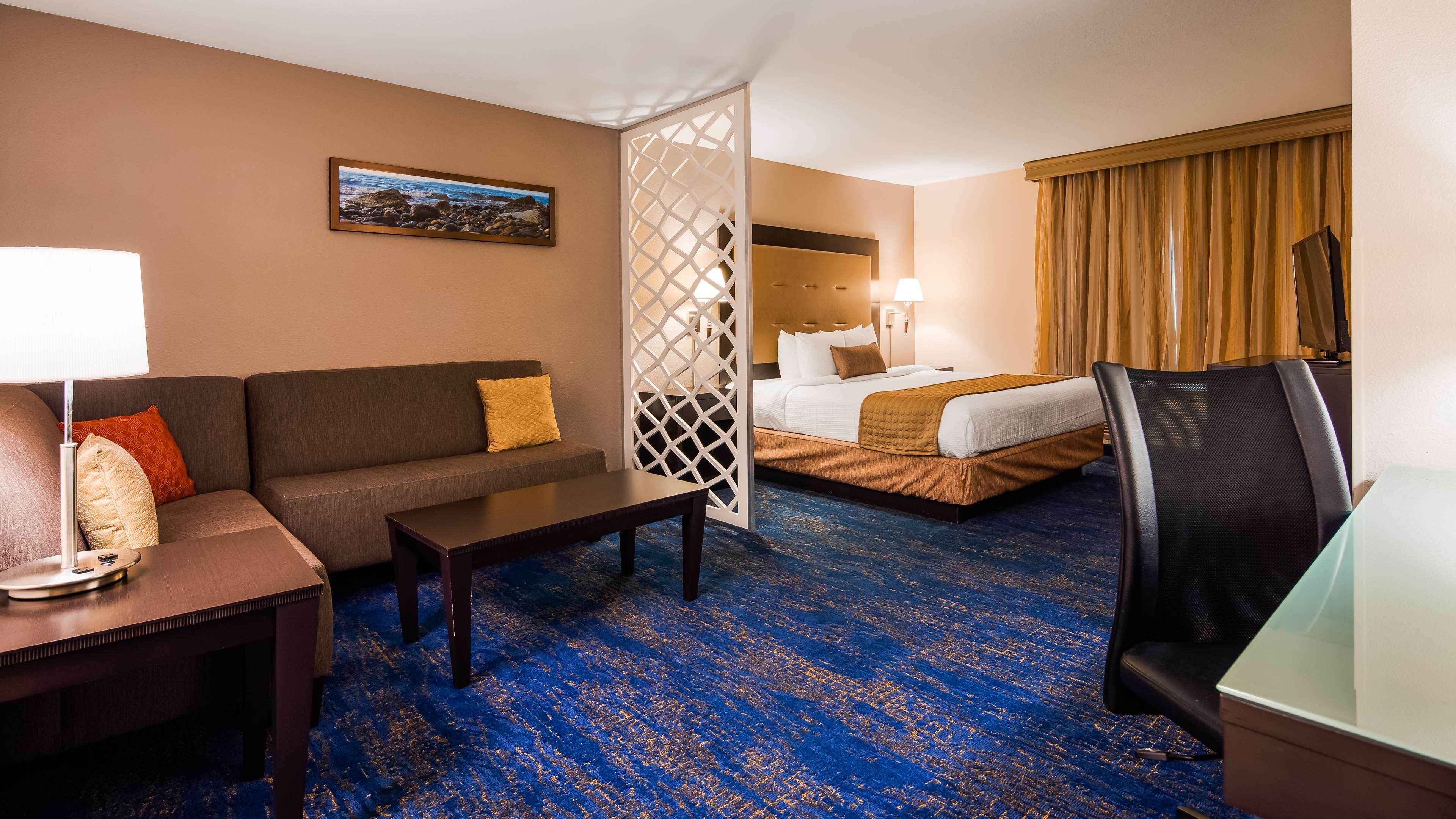 Best Western Plus Executive Hotel & Suites Sulphur Buitenkant foto