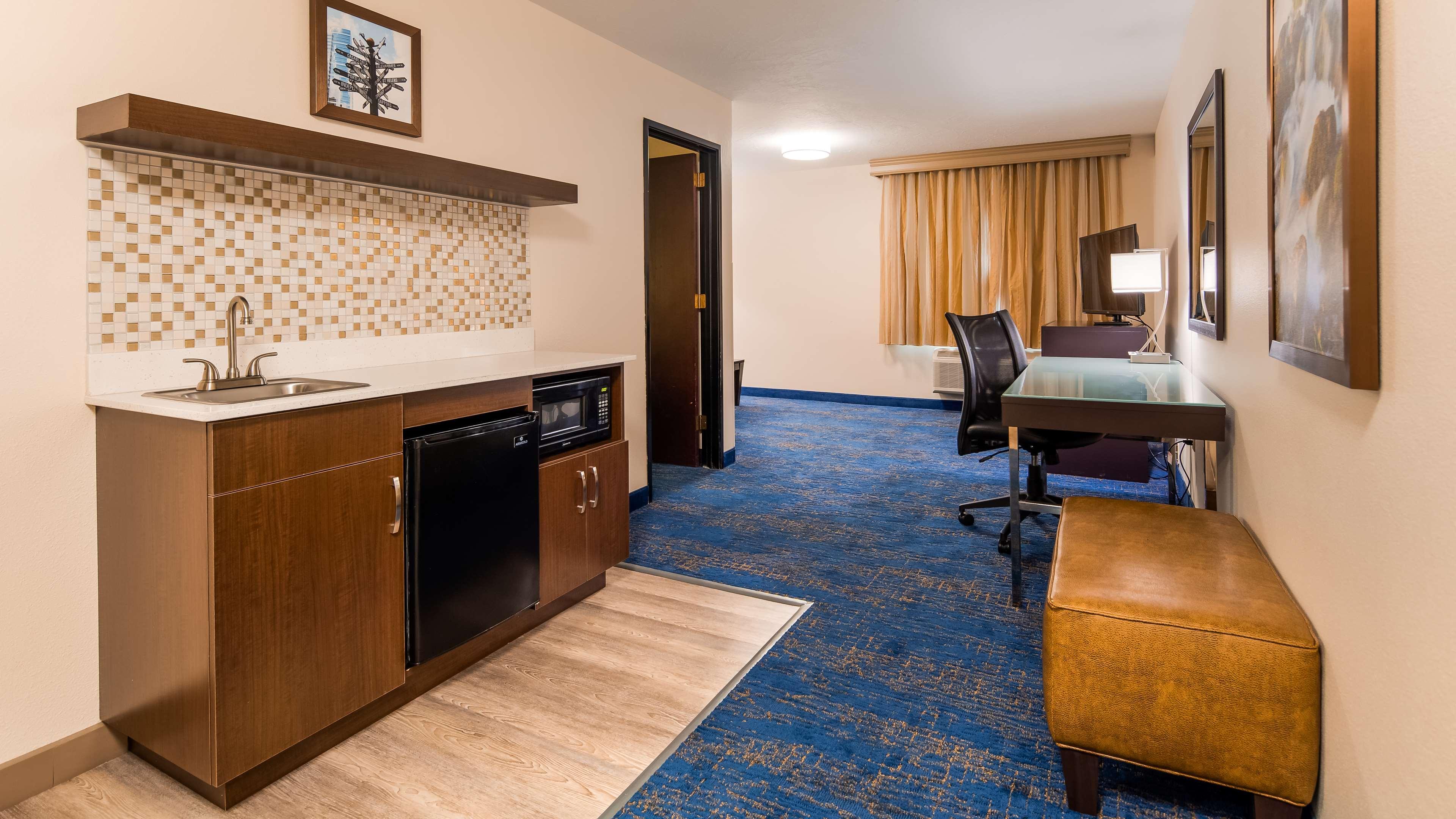 Best Western Plus Executive Hotel & Suites Sulphur Buitenkant foto