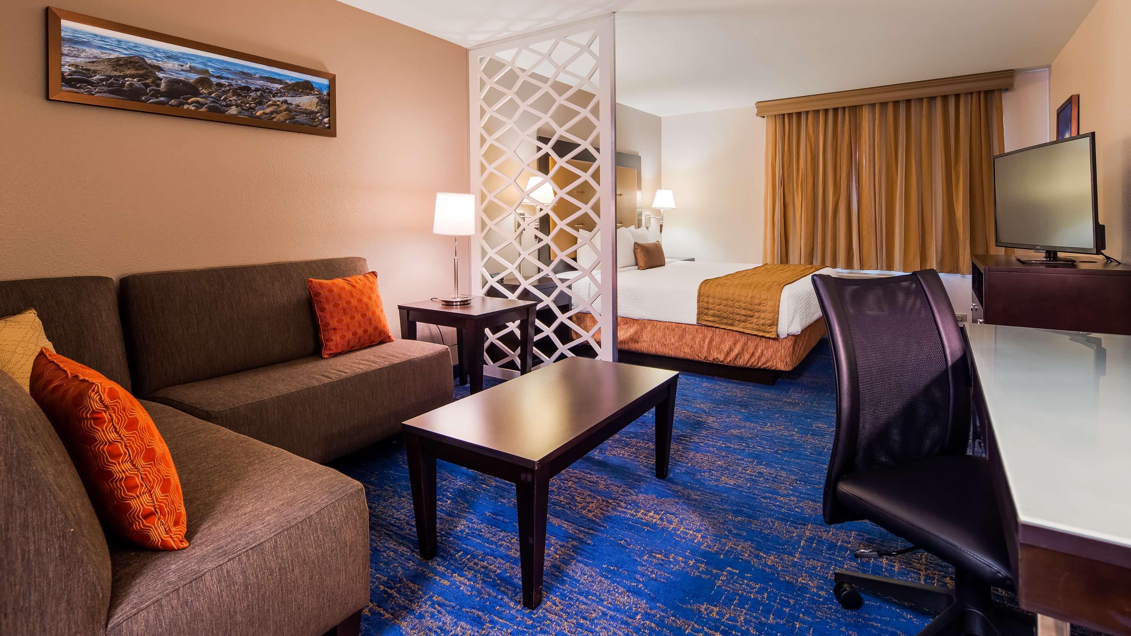 Best Western Plus Executive Hotel & Suites Sulphur Buitenkant foto