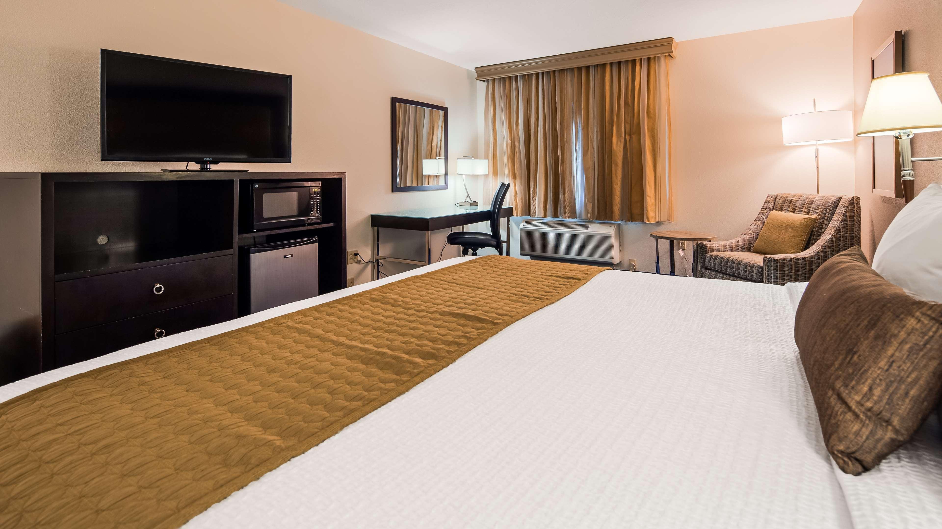 Best Western Plus Executive Hotel & Suites Sulphur Buitenkant foto