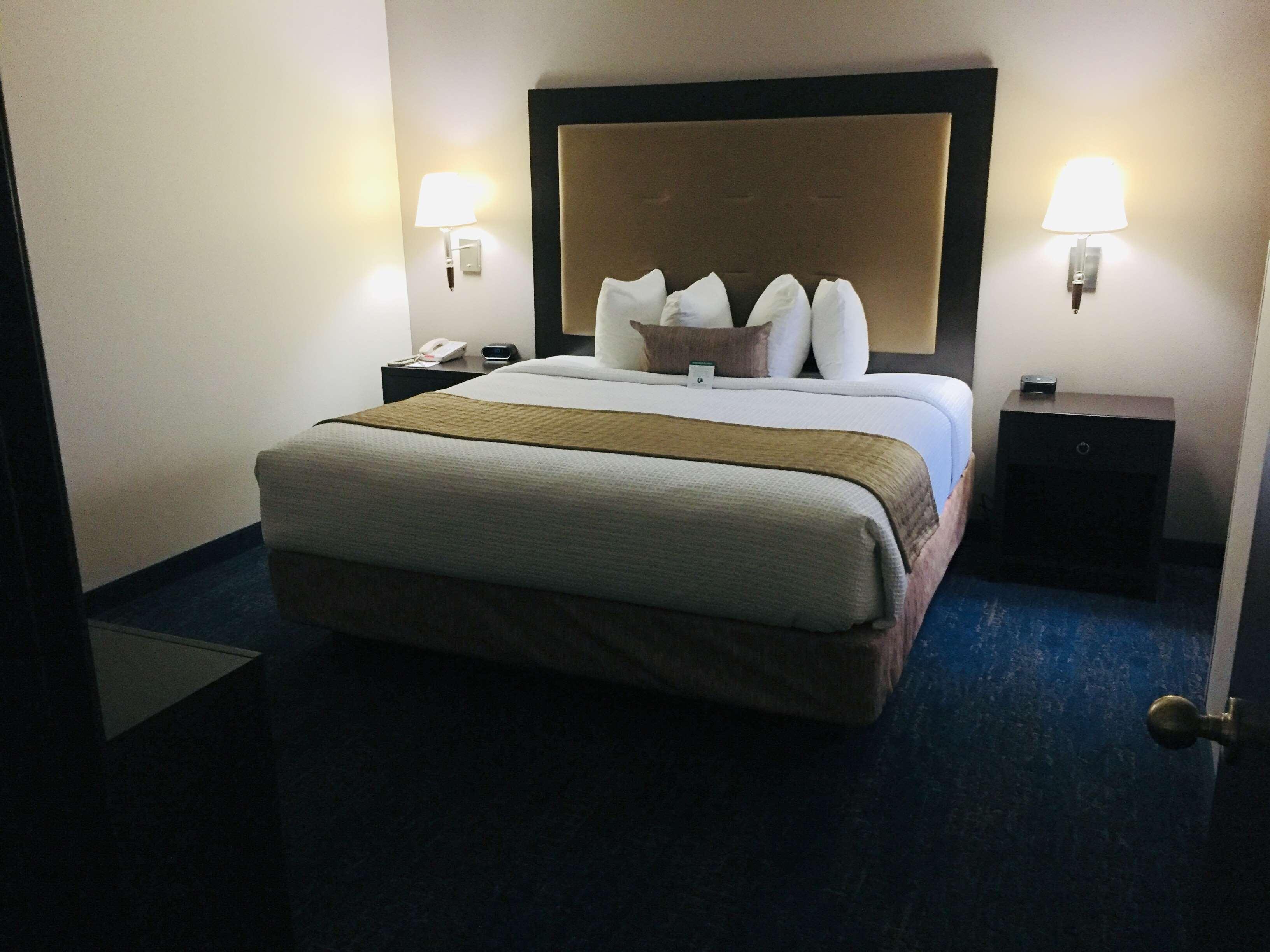 Best Western Plus Executive Hotel & Suites Sulphur Buitenkant foto